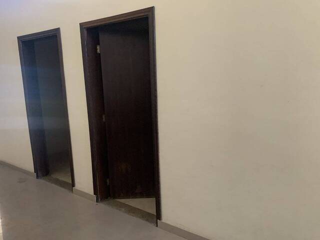 Sala para Venda em Jandira - 4