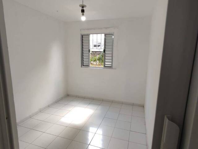 Apartamento para Venda em Carapicuíba - 4