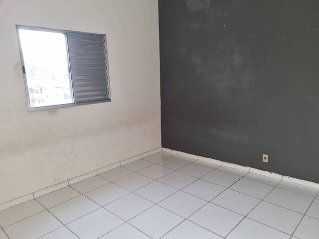 #42 - Apartamento para Locação em Carapicuíba - SP