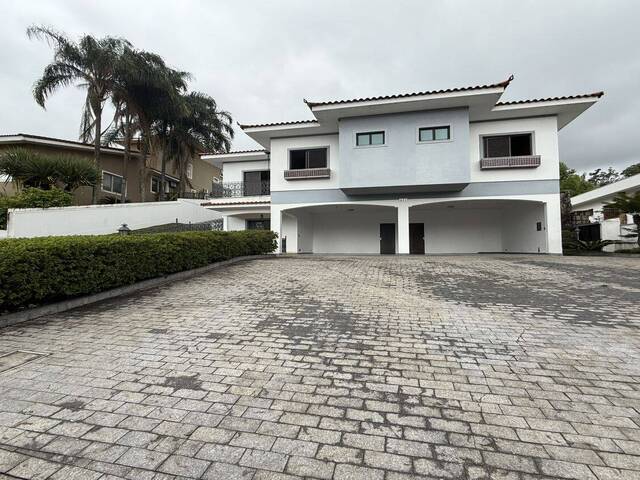#65 - Casa para Locação em Barueri - SP