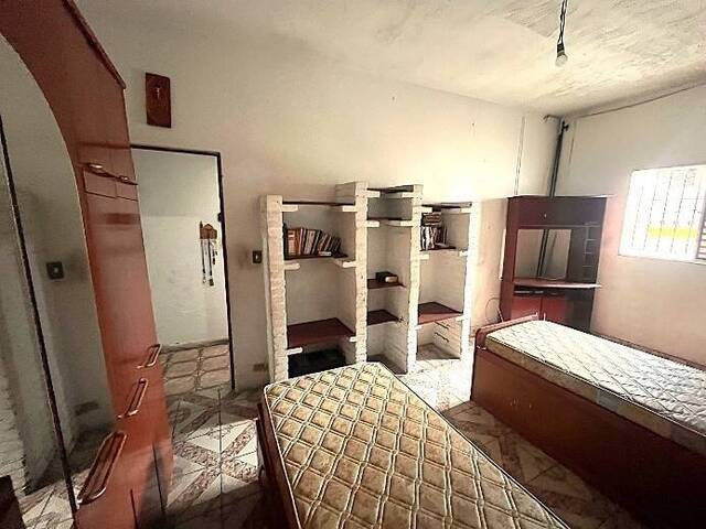 Casa para Venda em Carapicuíba - 5